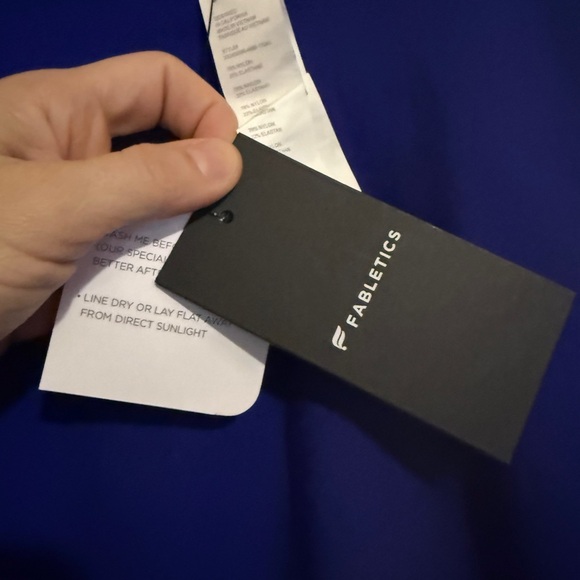 NWT Fabletics Essential Air Short-Sleeve Top - Picture 8 of 8